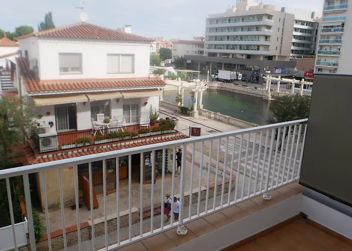 Hotel Brisamar Suites